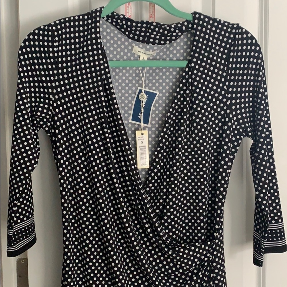 Super cute faux wrap dress. Stretchy!